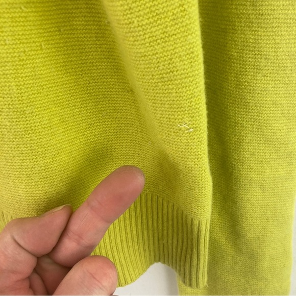 "BANANA Republic Italian Merino Yellow Crew Neck Sweater size M- Think Van Gogh - Picture 4 of 10